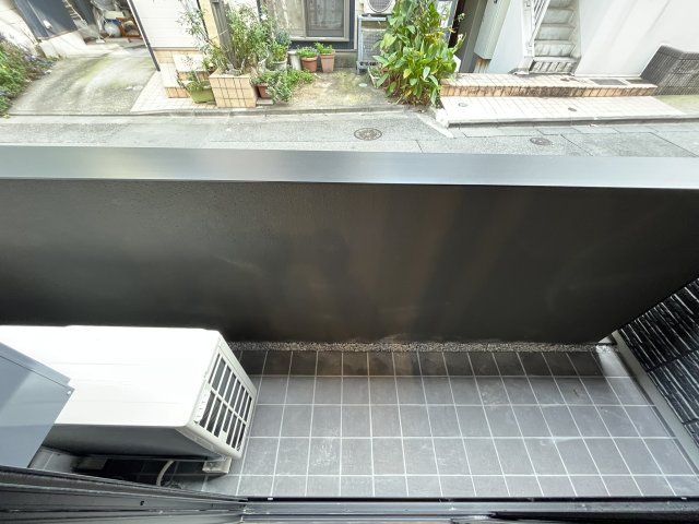 メゾンエレガンス 1階バルコニー