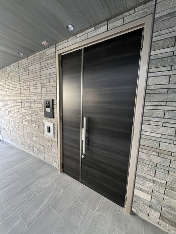 メゾンエレガンス 1階エントランス