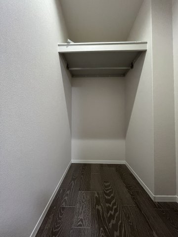 ベルタスⅣ 202収納