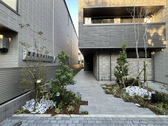 ベルタスⅣ 202エントランス