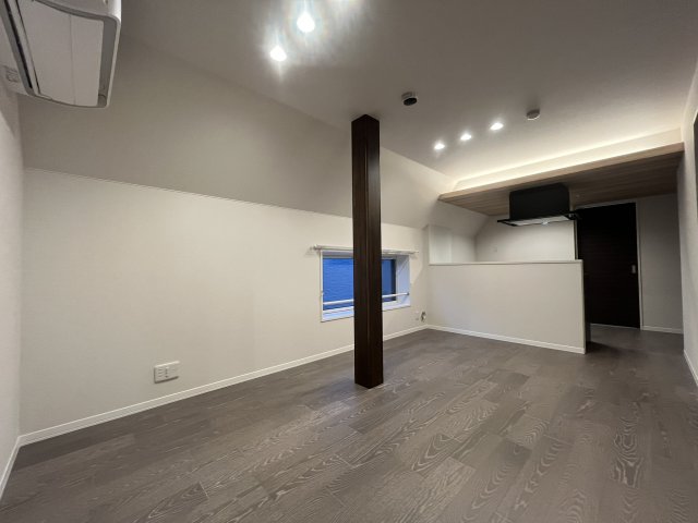 ベルタスⅣ 305居間・リビング