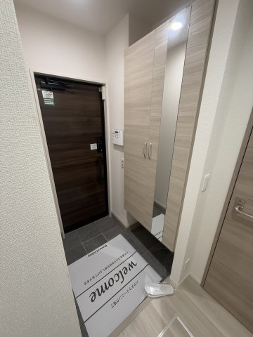 セレスティア小豆沢 1階玄関