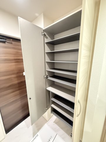 セレスティア小豆沢 3階その他