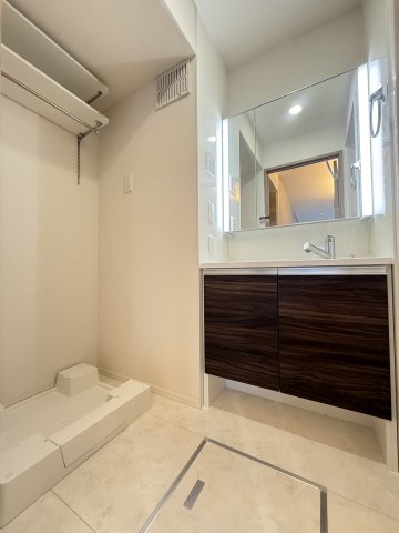 セレスティア小豆沢 3階洗面所