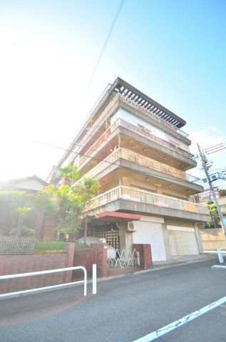 グランシャトウ本館 5階外観