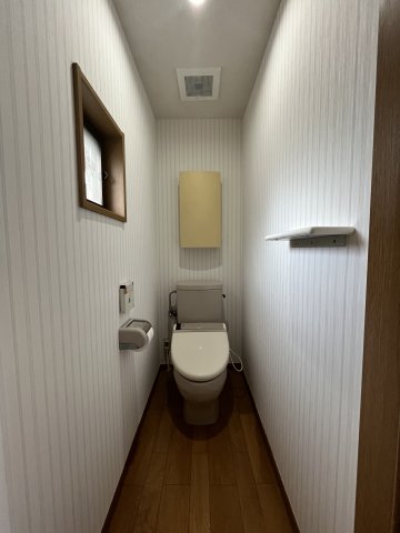北区滝野川5丁目　貸戸建 1-3階トイレ