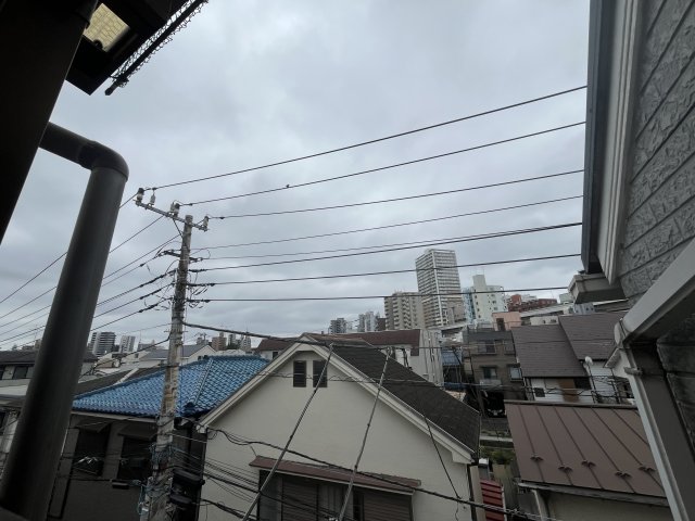 北区滝野川5丁目　貸戸建 1-3階展望