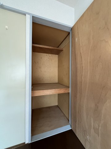 フォーラムセブン 2階収納