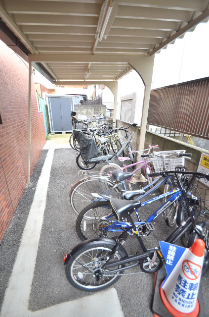 ウインヒルズ 3階その他