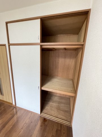 ウインヒルズ 3階収納