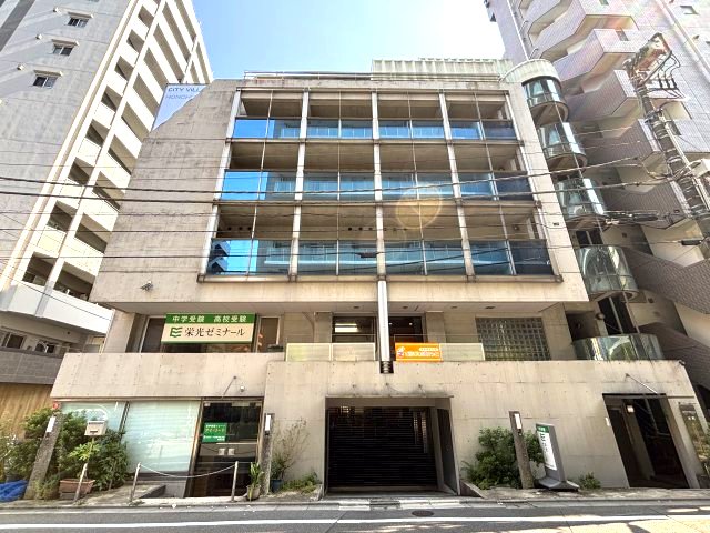 シティヴィラ本町 7階外観