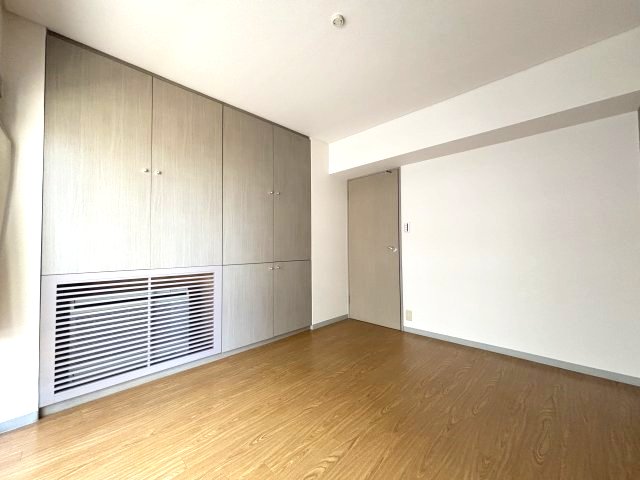 シティヴィラ本町 7階洋室