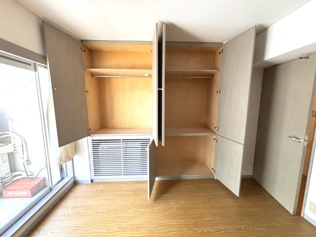 シティヴィラ本町 7階収納