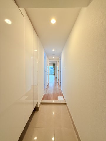 スカイティアラウエスト 10階玄関