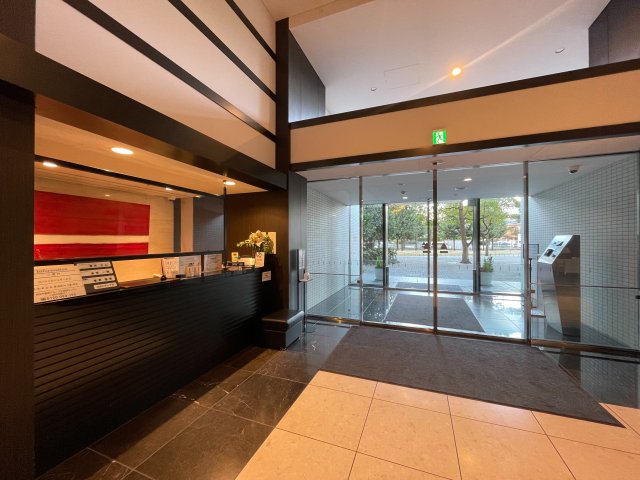 スカイティアラウエスト 10階エントランス