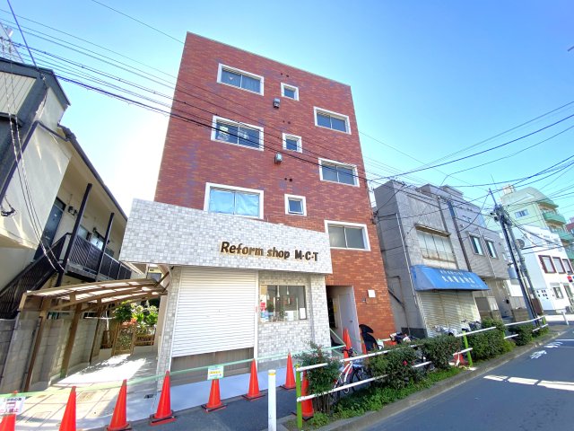 シャングリラ 4階外観