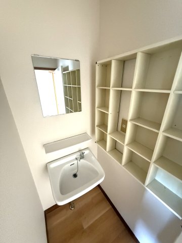 シャングリラ 4階その他