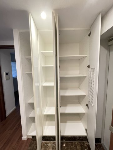 アトラス志村三丁目 2階その他