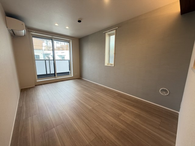 ハレステージ板橋 3階バルコニー