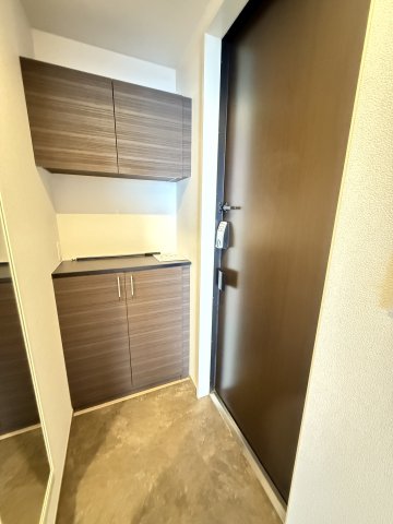 ハレステージ板橋 3階玄関