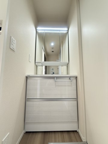 EL CIELO 1階玄関