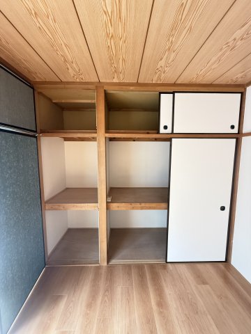KTハイツ 1階収納