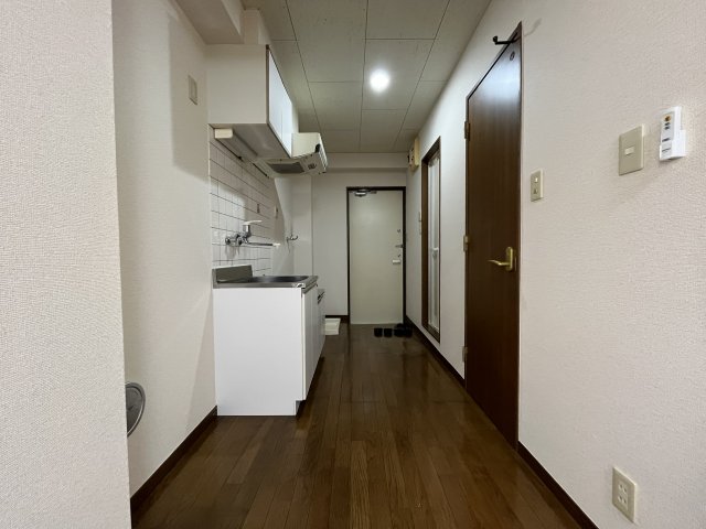 メゾン・フルールⅡ 1階キッチン