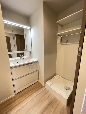 グランド　フルーレ浮間舟渡 2階洗面所