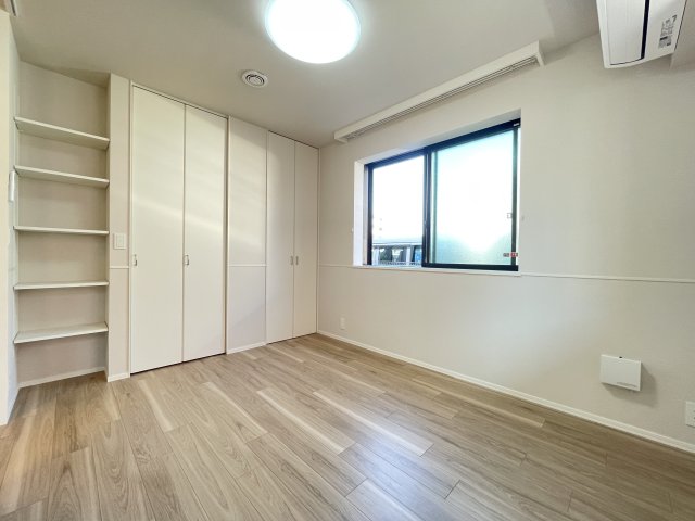 グランド　フルーレ　浮間舟渡 1階寝室