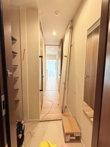 グランド　フルーレ　浮間舟渡 3階玄関