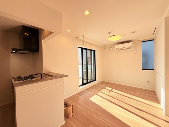 グランド　フルーレ　浮間舟渡 3階居間・リビング