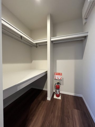 セルディーナ 2-3階収納