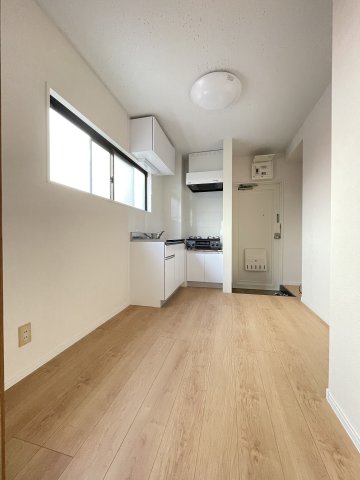 イーストハウス１ 1階居間・リビング