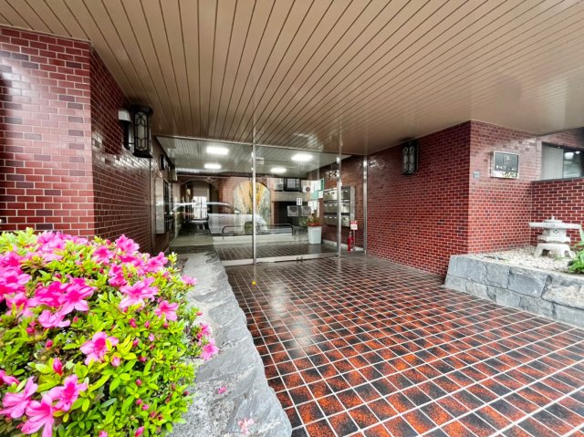 ウインテラス 1階エントランス