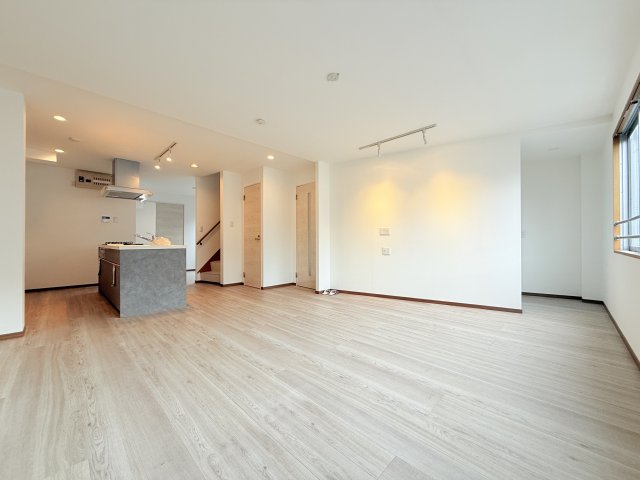 カトレアビル 2-3階その他