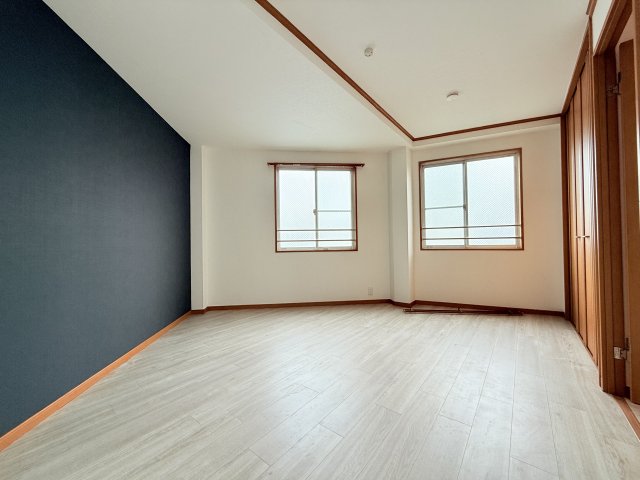 カトレアビル 2-3階その他