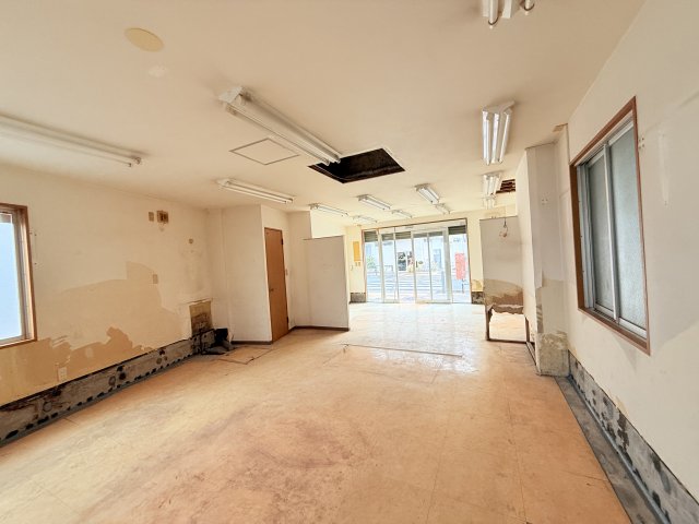 カトレアビル 1階内装