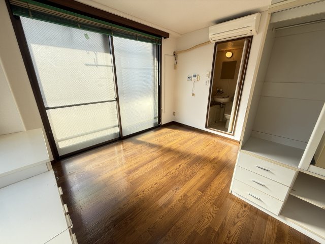 ラ・ヴニール大山 301居間・リビング