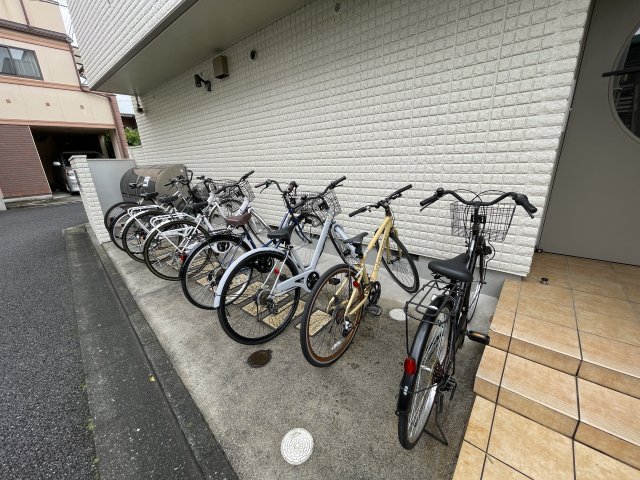 クレッセンド千川 2階その他