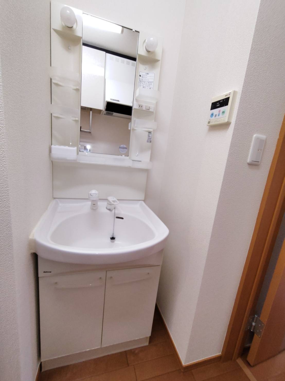 クレッセンド千川 2階洗面所