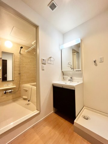 Diva-M 2階その他