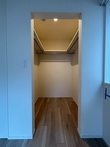 ヘーベルメゾン南常盤台 1階収納
