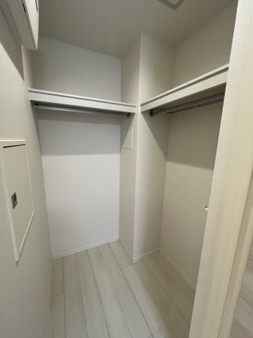 リネア 1階収納