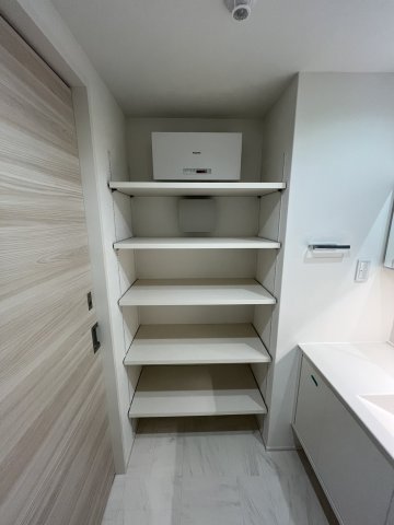 リネア 2階収納