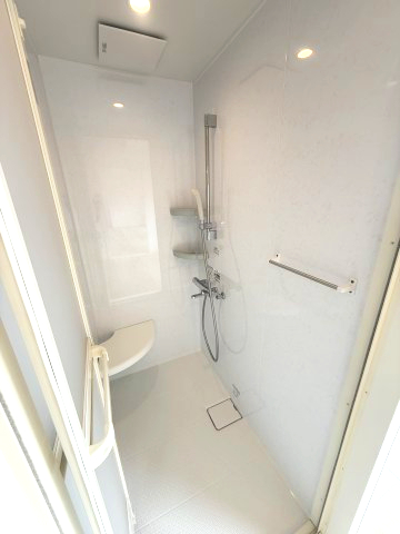 アライビル 3階シャワールーム