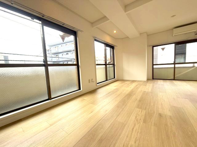 アライビル 3階洋室