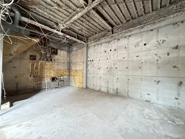 第一中尾ビル 1階その他