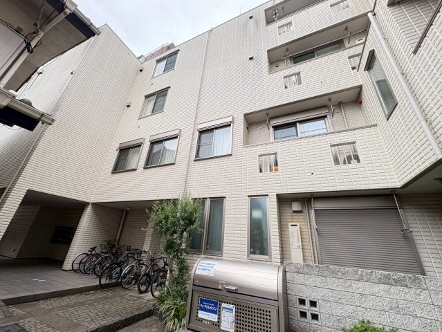 カーサフェリーチェ 1階外観