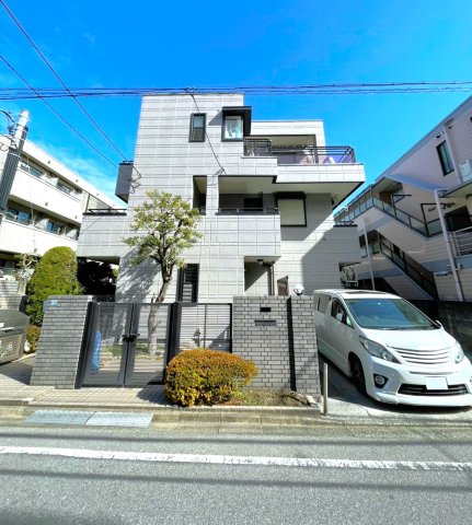 パルティーダ 1階外観