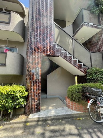前野コーポ　 101エントランス